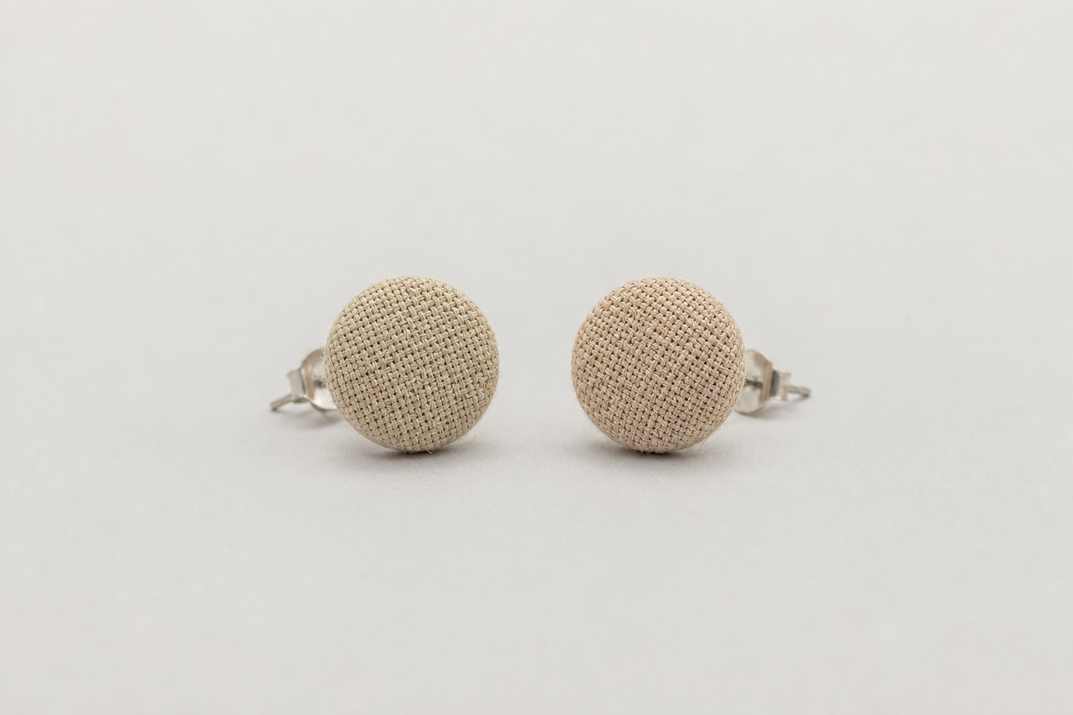 Forge Wear Stud Set Beige